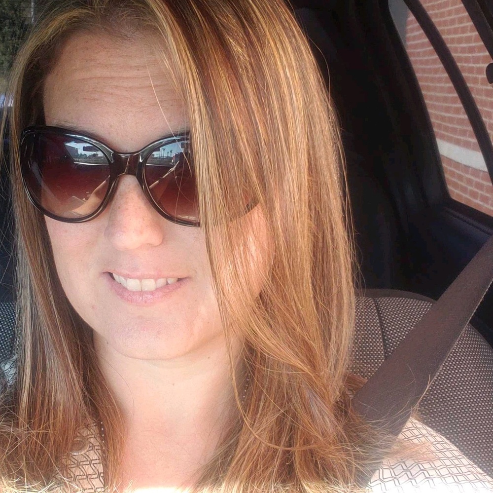 Meet your Posher, Laurie